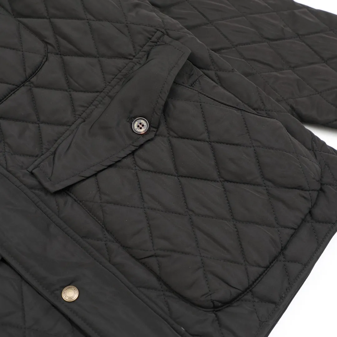 🅿️400 Ralph Lauren New Logo Logo Diamond Plaid Old Money Style Jacket Casual Couple Style Small Cotton Clothes 1️⃣Selected high-quality high-elastic cotton, internal and external integrated quilting technology with moderate thickness, encrypted high-quality quilting threads to integrate the fabrics into one! 2️⃣The workmanship details are perfectly controlled, the sleeves and shoulders are exquisitely embroidered with patches and small labels, the corduroy color-blocked lapels, and the multi-pocket design show off the details and highlight your personality! The version is simple but not simple! 3️⃣It is very youthful and energetic, and can be easily worn by both men and women. It is very in line with the fashion aesthetic concepts of today's young people! 4️⃣A full set of customized accessories, complete with three standards, same style for men and women, a must-have for couples! Color: black, navy blue Size: S, M, L, XL